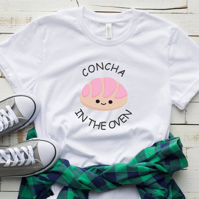 Concha in the Oven T-Shirt, Custom Pregnancy Reveal Shirts, Baby Announcement, Mom to Be, Funny Mom Announcement, Gender Reveal Shirt